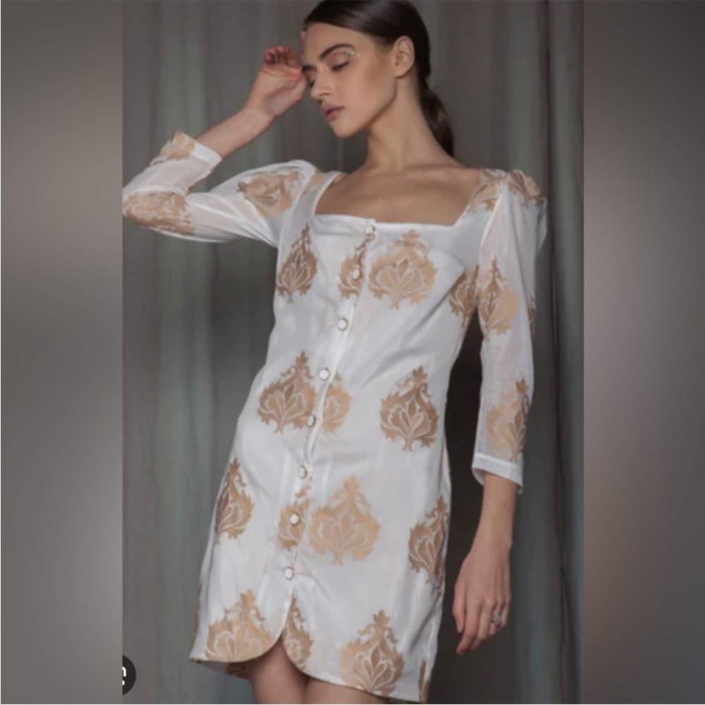 Nidodileda Button Down White and Tan Dress